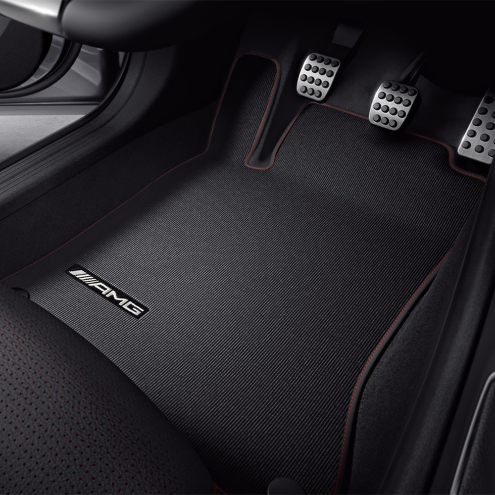 Mercedes-AMG Fußmatten 4er-Set, Kurzschlingenoptik, schwarz/rot, W176 / W246 / C117 / X117 /  X156 